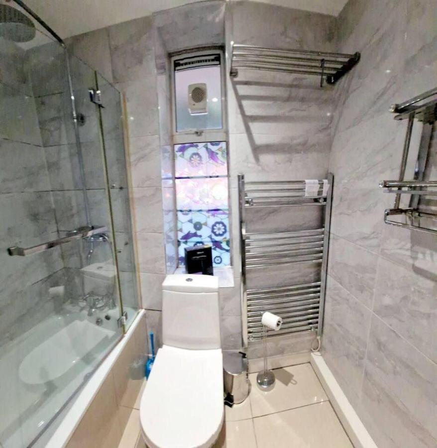 Modern 3-Bed House In Surrey Quays Villa ลอนดอน ภายนอก รูปภาพ