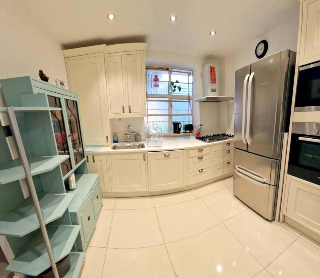 Modern 3-Bed House In Surrey Quays Villa ลอนดอน ภายนอก รูปภาพ