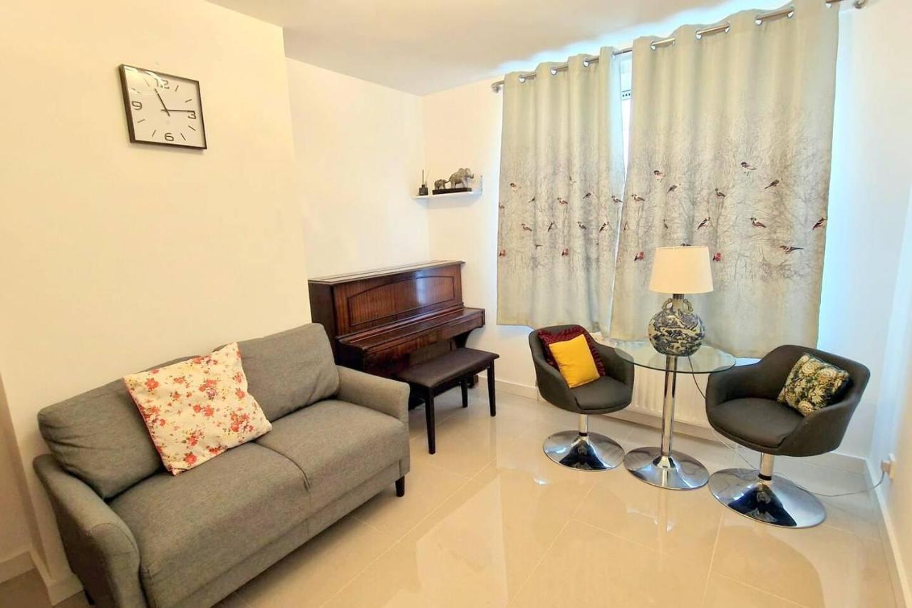 Modern 3-Bed House In Surrey Quays Villa ลอนดอน ภายนอก รูปภาพ