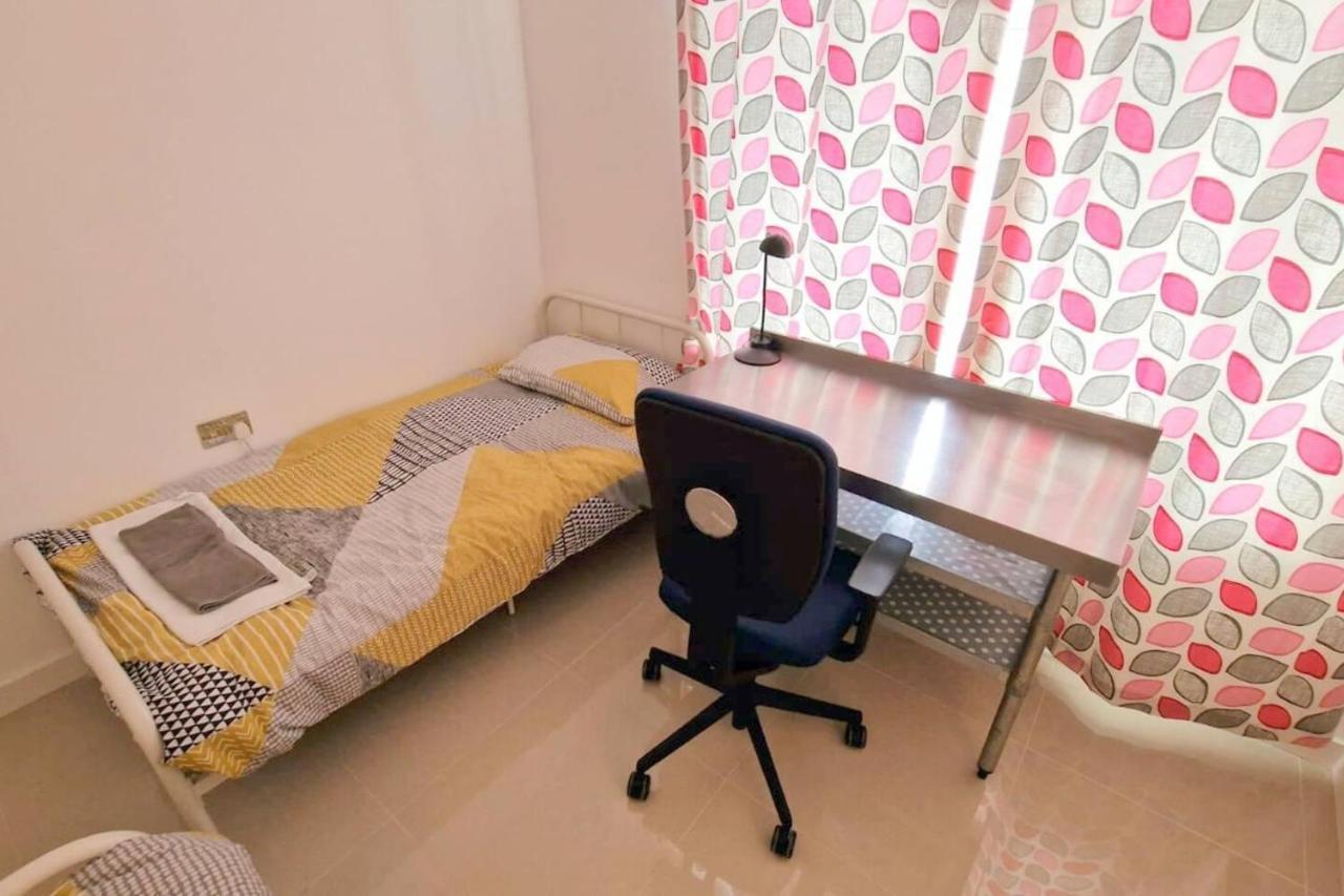 Modern 3-Bed House In Surrey Quays Villa ลอนดอน ภายนอก รูปภาพ